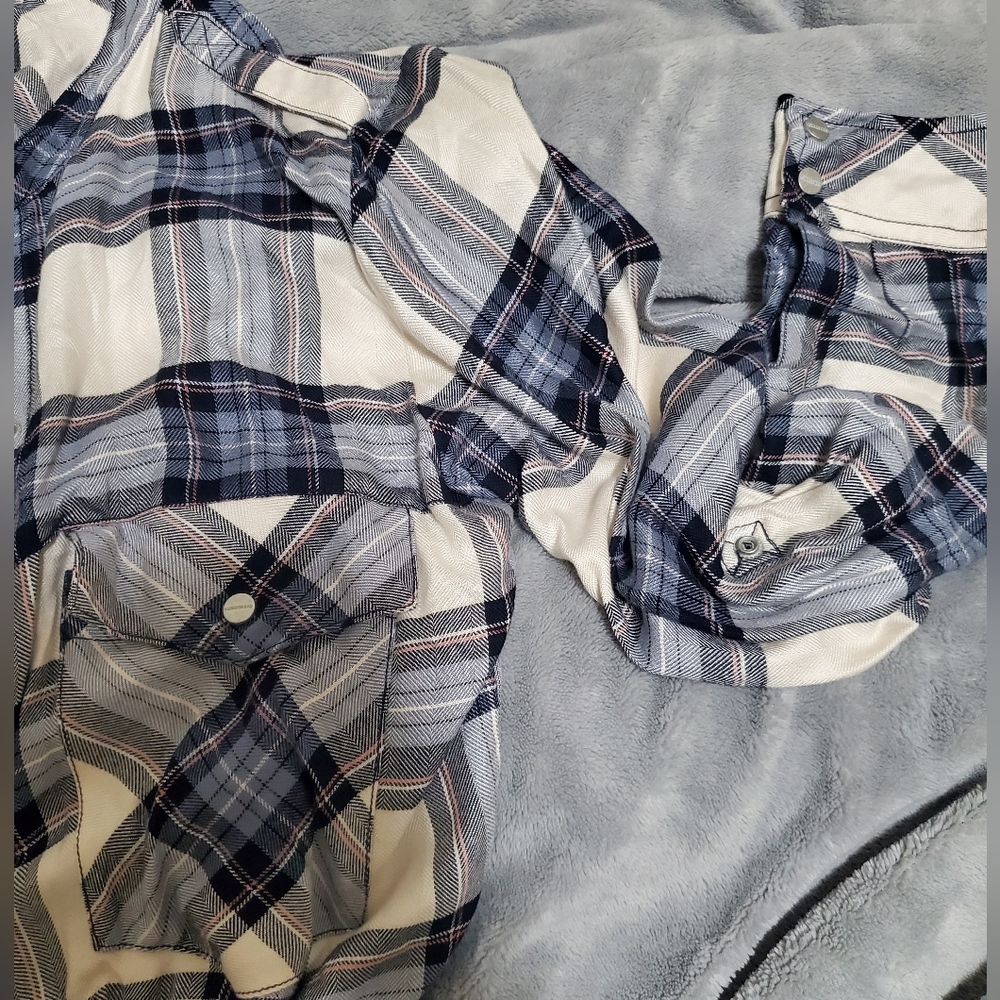 Light button shirt - Picture 4 of 4